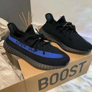 Brand new Yeezys boost 350 v2